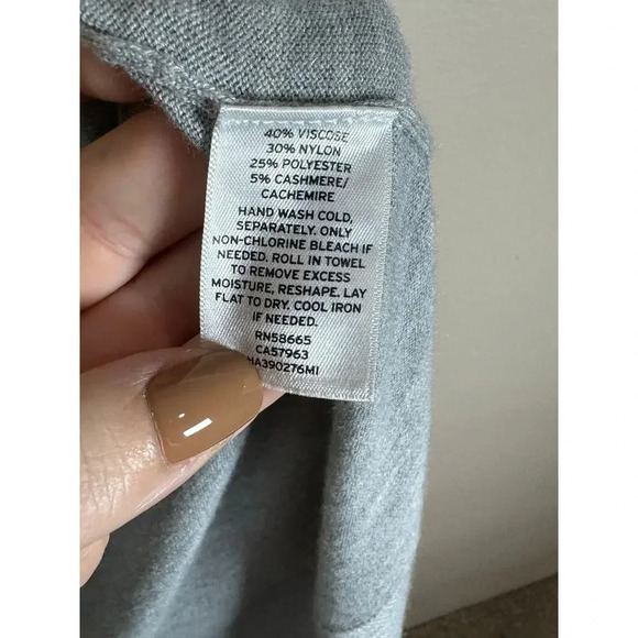 Nordstrom halogen Cashmere Blend Long Open Front Gray Cardigan quiet Luxury M - Picture 9 of 10